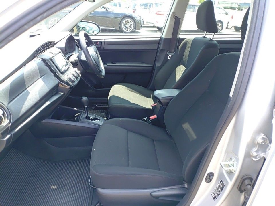 2021 Toyota カローラ アクシオ auction photo 16