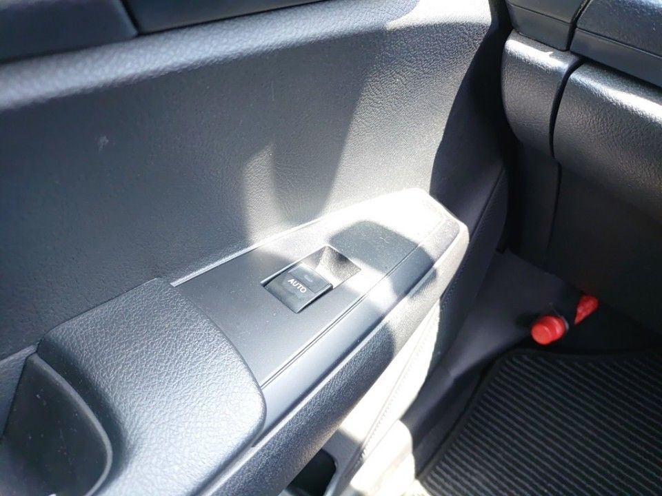 2021 Toyota カローラ アクシオ auction photo 13