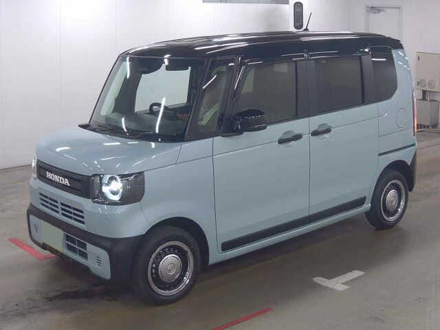 2026 Honda N-BOXジョイ Turbo two-tone 4WD auction photo 4