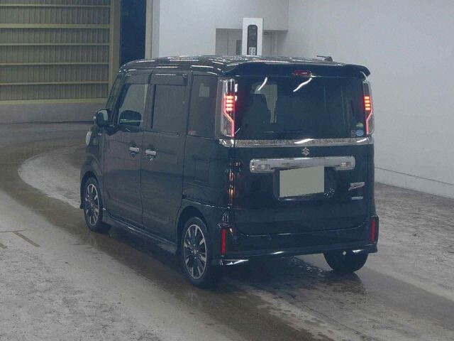 2020 Suzuki Spacia Hybrid XS auction photo 2