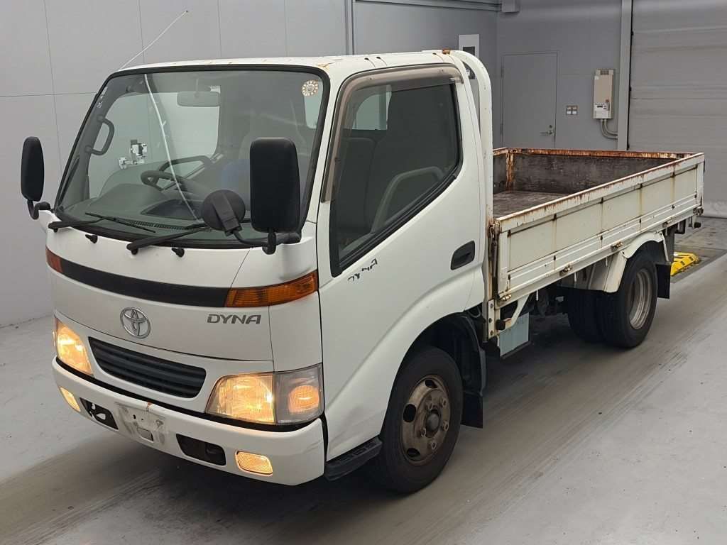 Japan Auction Vehicles 4 1999 Toyota Dyna auction photo