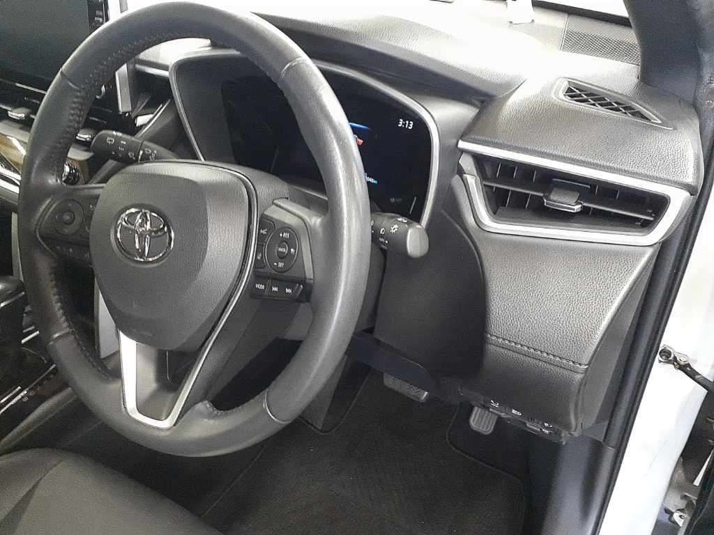 2022 Toyota Corolla Cross ハイブリッド Z auction photo 9