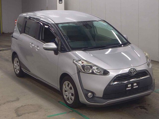 2017 Toyota Sienta G-Quero Japan auction vehicle