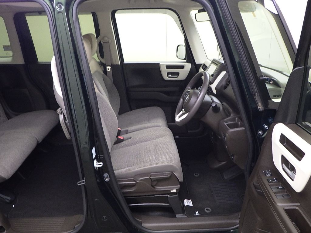 2023 Honda N-BOX L auction photo 6