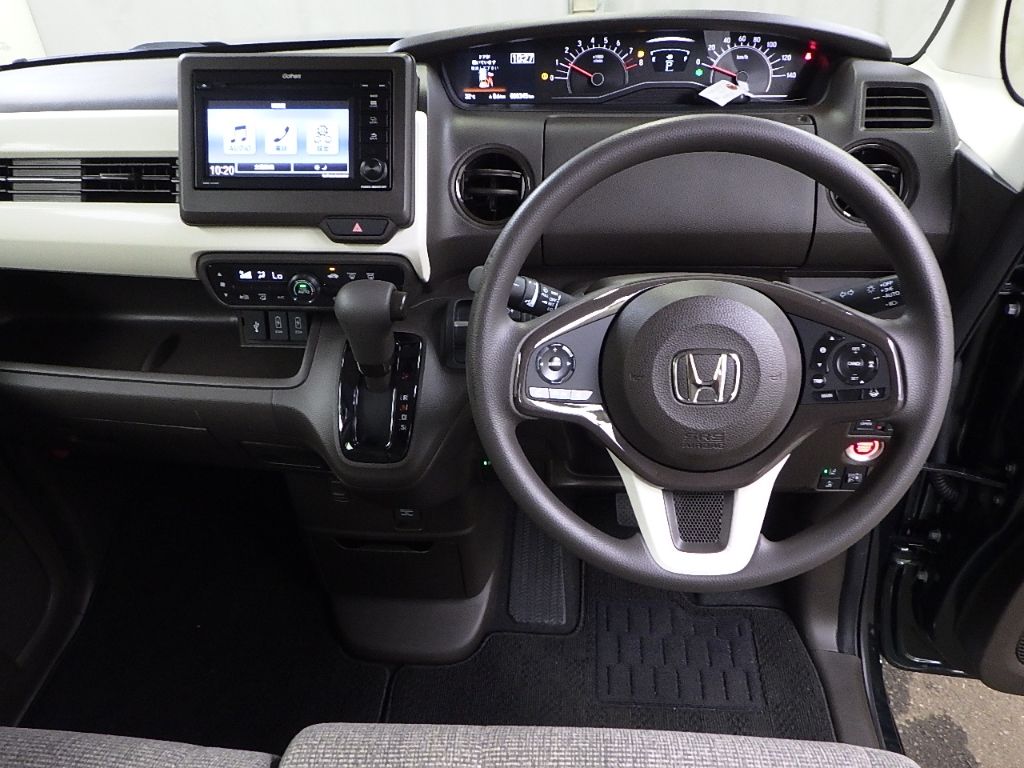 2023 Honda N-BOX L auction photo 3