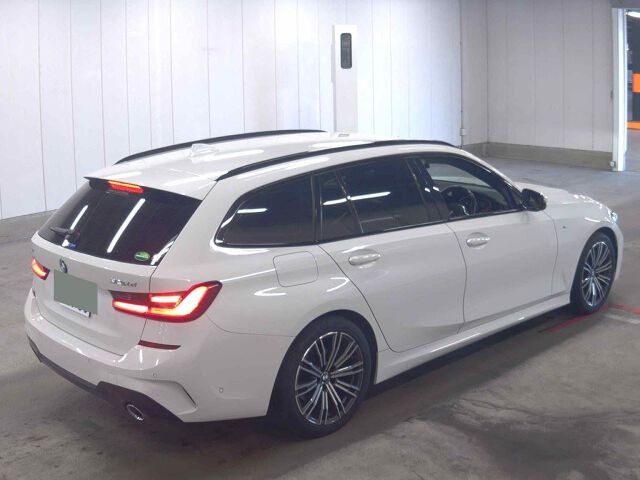 2020 BMW 3 Series 320DXDRツリMスポ 4WD auction photo 5