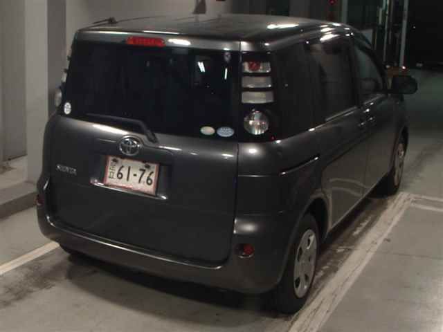 2010 Toyota Sienta X LTD auction photo 5