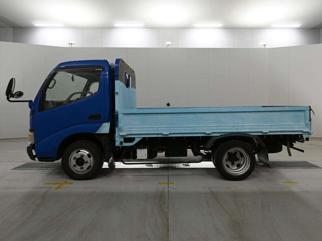 2004 Toyota Dyna auction photo 4