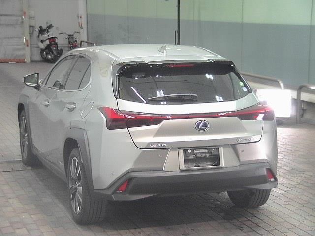 2021 Lexus UX250 h Ver.L auction photo 2