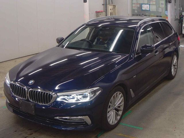 2017 BMW 5 Series 523Dツリングラグシ auction photo 4