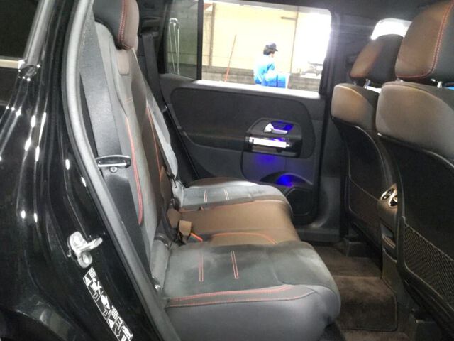 2025 Mercedes-Benz GLB GLB200D4 AMG 4WD auction photo 6