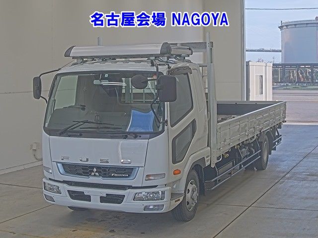 Japan Auction Vehicles 19 2018 Mitsubishi Fuso Fighter Hira auction photo
