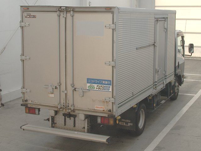 2016 Isuzu Elf バン auction photo 2