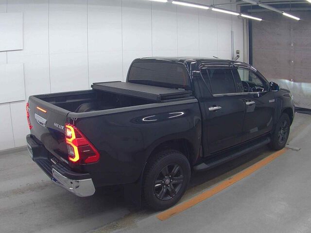 2023 Toyota Hilux Z 4WD auction photo 5