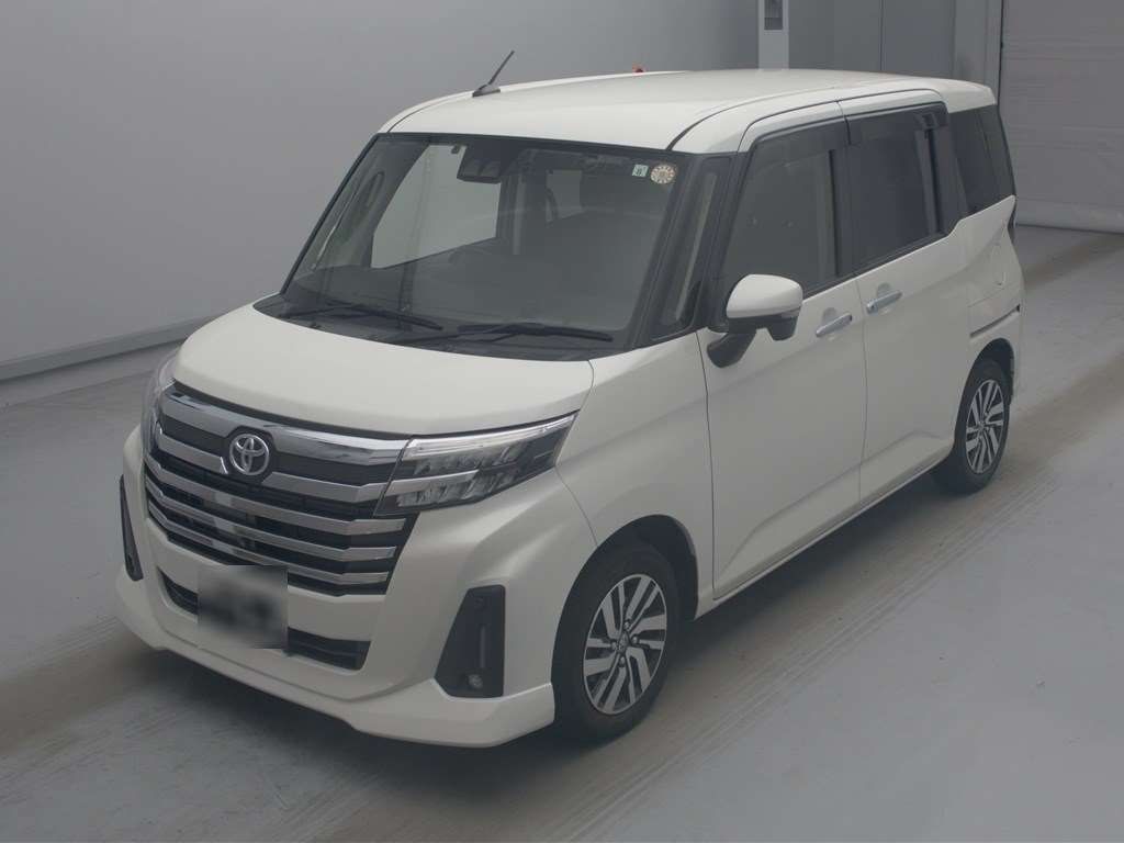 2021 Toyota Roomy Custom G Japan auction vehicle