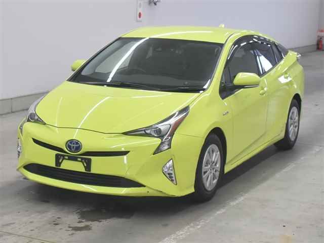 2017 Toyota Prius S auction photo 4