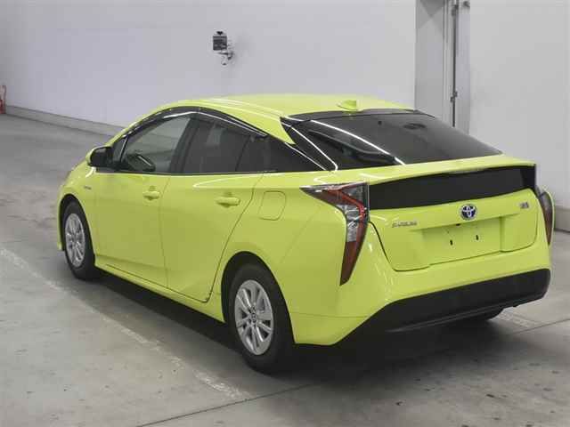 2017 Toyota Prius S auction photo 2