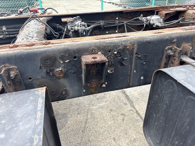 2015 Nissan Diesel UD chassis auction photo 10