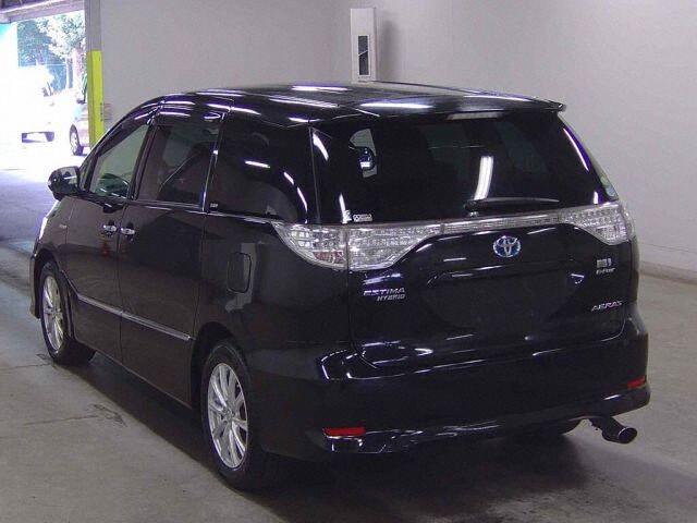2014 Toyota Estima 4WD auction photo 2