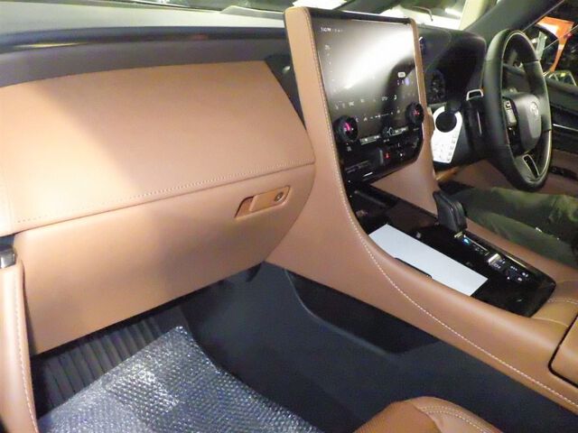 2026 Toyota Vellfire Zプレミア 4WD auction photo 3