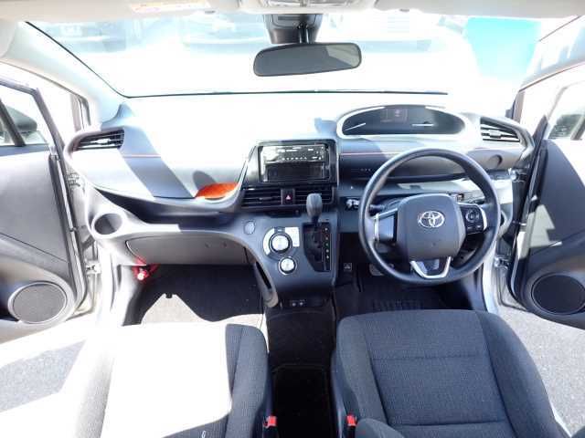 2021 Toyota Sienta ハイブリッド X 7人乗 トヨタセーフテイセンス auction photo 3