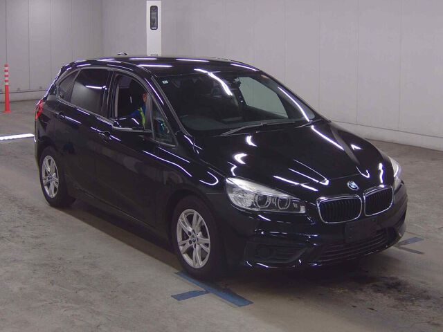 2014 BMW 2 Series 218Iアクティブツアラ Japan auction vehicle