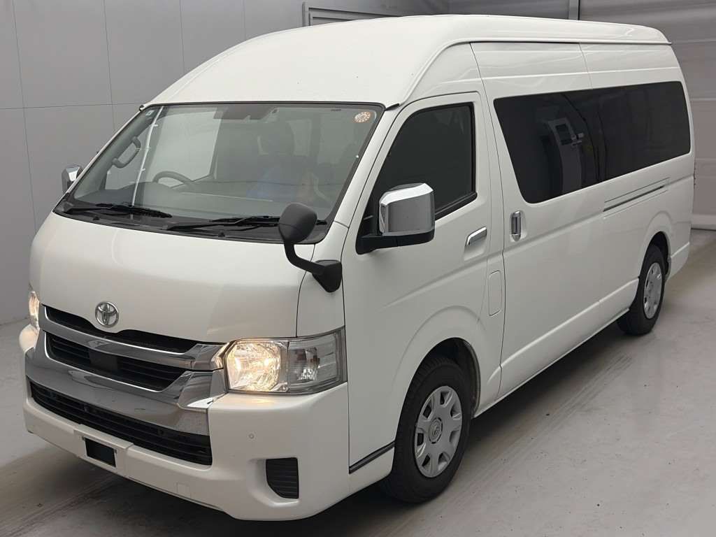 Japan Auction Vehicles 4 2022 Toyota Hiace グランドキャビン auction photo