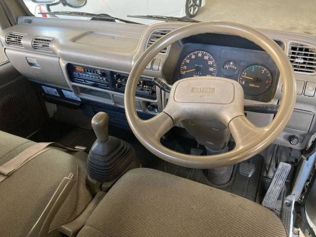 2024 Isuzu Elf dump auction photo 2