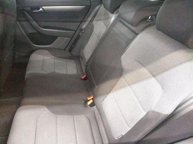 2015 Volkswagen パサートヴァリアント TSIコンフォートライン auction photo 6