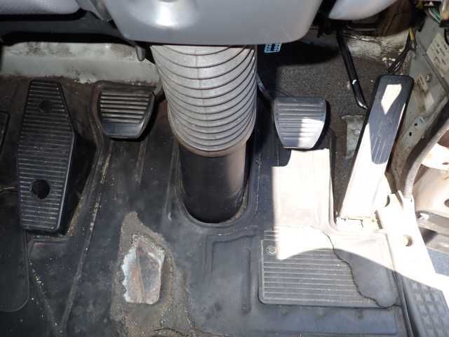 2015 Isuzu Forward 2.3T 冷凍 PG付 auction photo 9