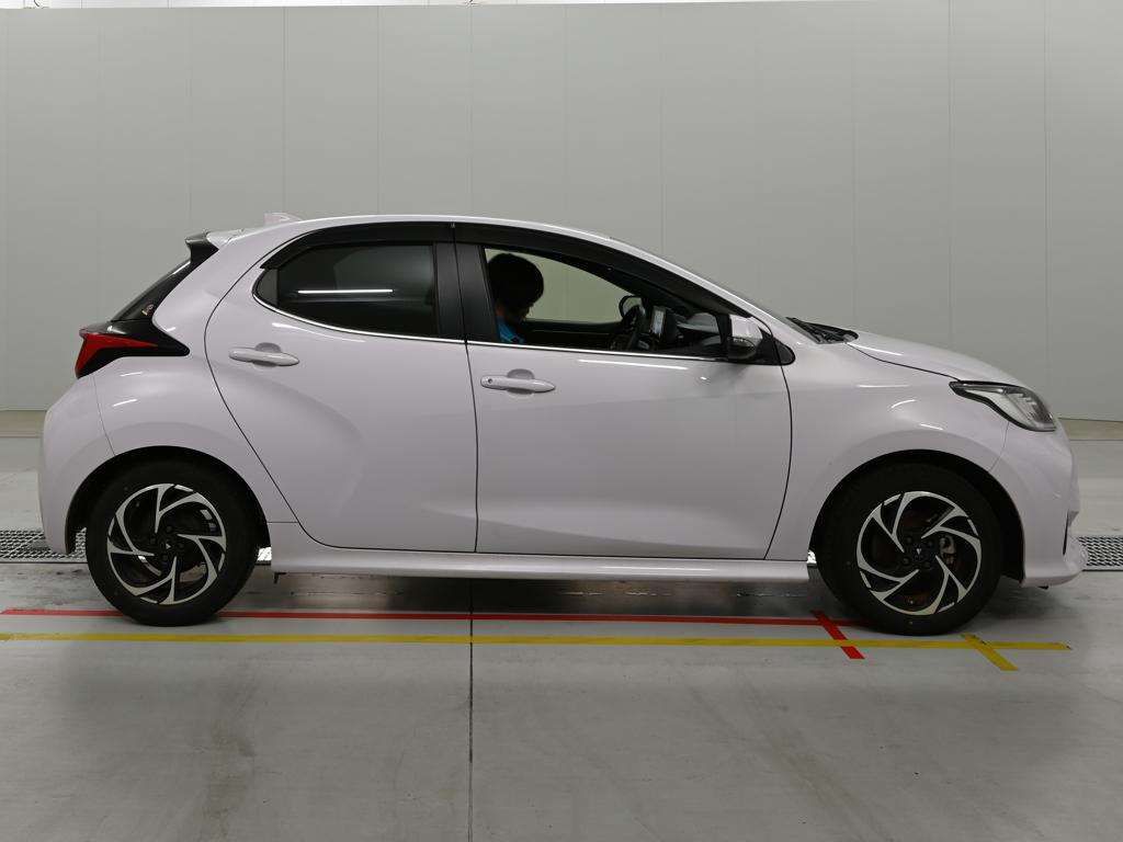 2021 Toyota Yaris Z auction photo 3