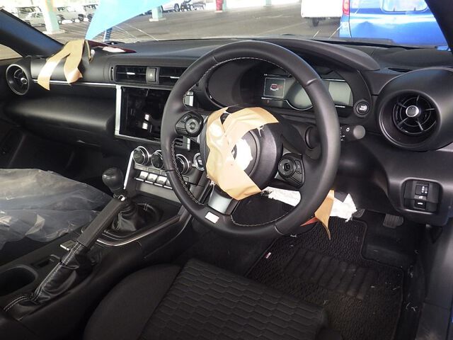 2023 Toyota GR86 RC auction photo 3