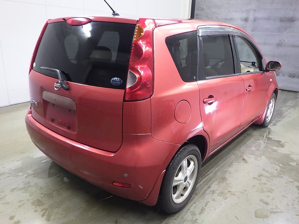 2005 Nissan ノート HB 15S Vパッケージ auction photo 2
