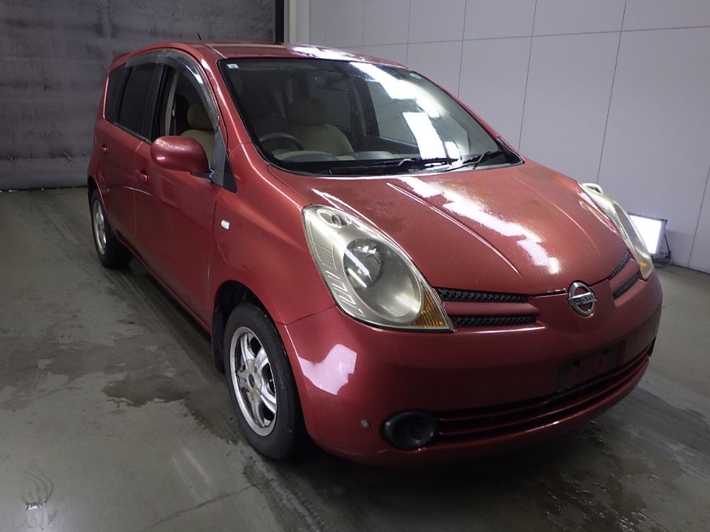 Japan Auction Vehicles 9 2005 Nissan ノート HB 15S Vパッケージ auction photo