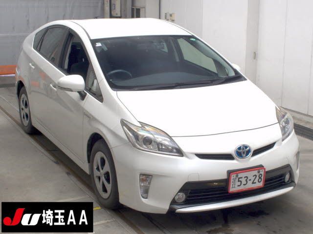 Japan Auction Vehicles 12 2015 Toyota Prius S auction photo