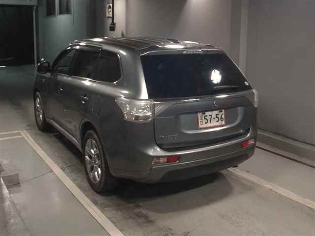 2013 Mitsubishi Outlander 4WD PHEV Gセーフティパッケージ auction photo 2