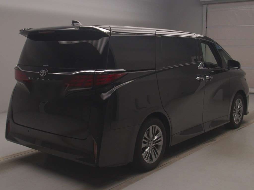 2023 Toyota Alphard Z auction photo 2