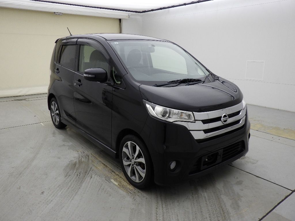 Japan Auction Vehicles 9 2013 Nissan Dayz 4WD ハイウェイスターG auction photo