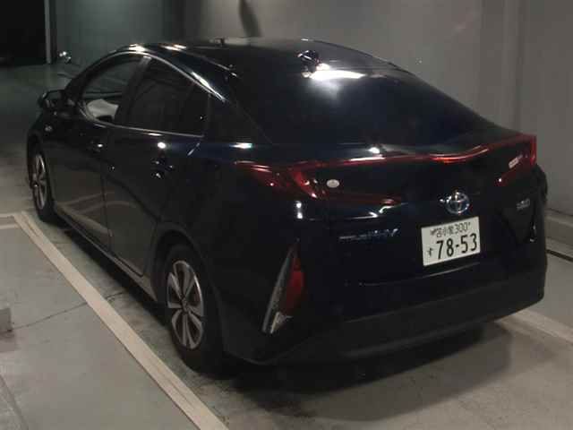2019 Toyota Prius PHV S auction photo 2