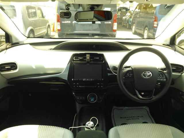 2019 Toyota Prius PHV S auction photo 8