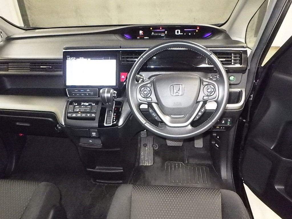 2019 Honda Stepwgn Honda Sensing (7 seats) auction photo 3