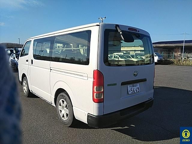 2014 Toyota Hiace 4WD DX 1トン 6ニン auction photo 3