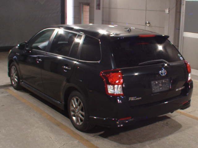 2014 Toyota Corolla Fielder ハイブリッドGエアロツアラーWxB auction photo 2