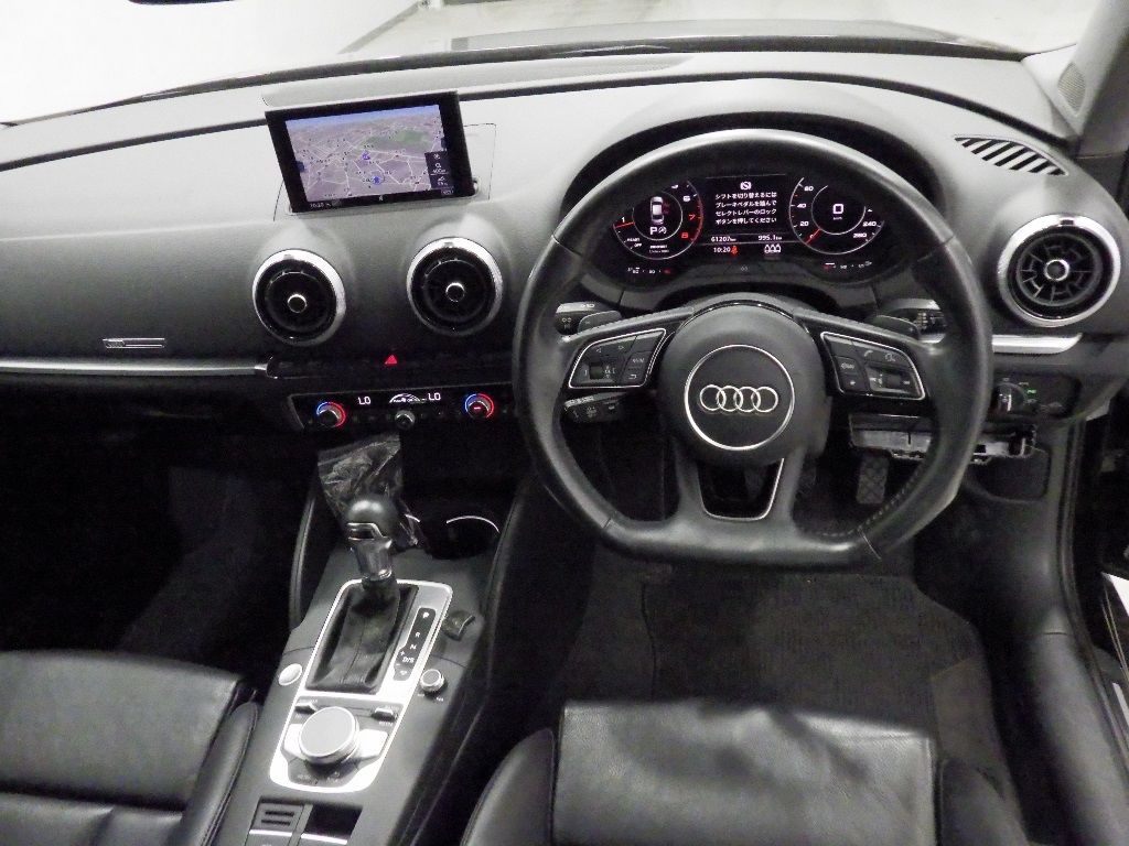 2019 Audi A3 30TFSI Sports auction photo 3