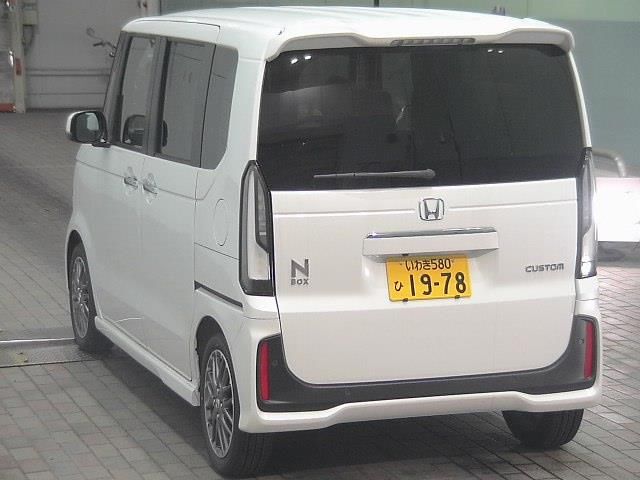 2026 Honda N-BOX Custom Turbo auction photo 2