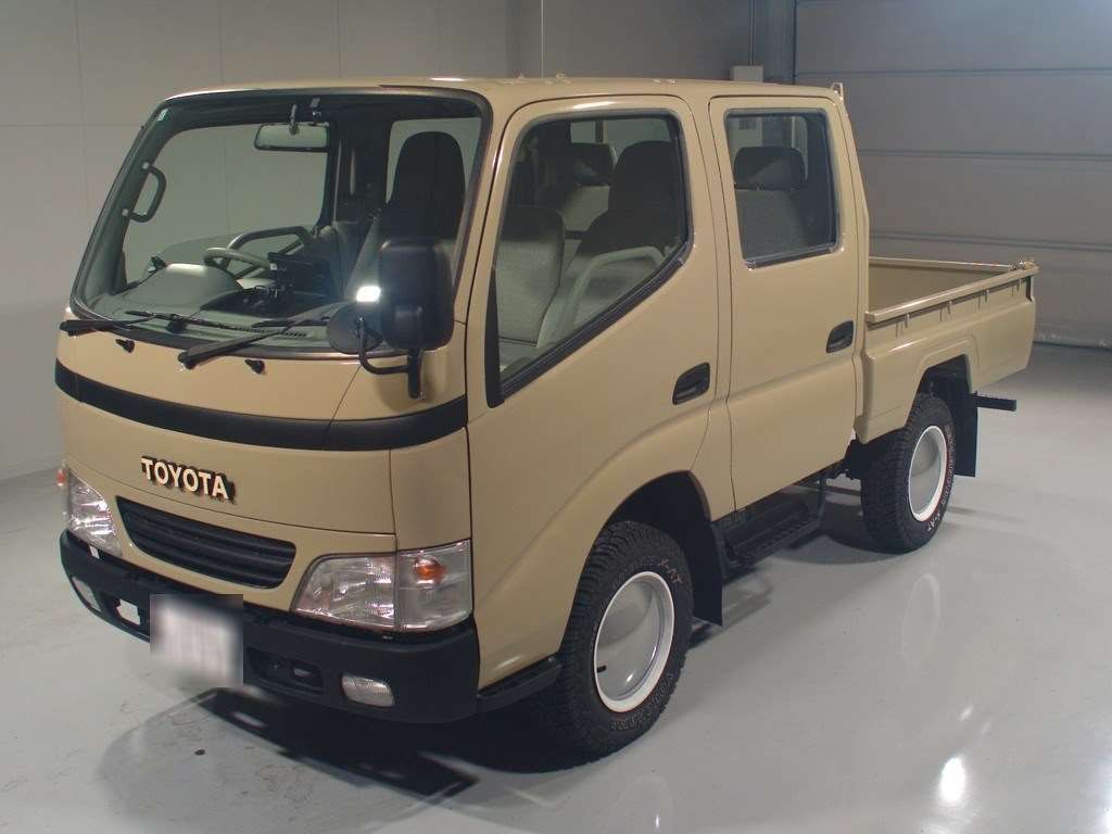 Japan Auction Vehicles 4 2003 Toyota Dyna Double cab auction photo