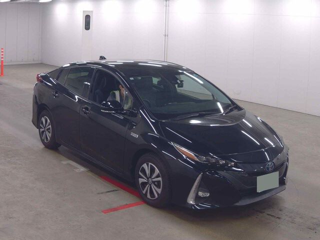 2020 Toyota Prius PHEV A Navigation Package Japan auction vehicle