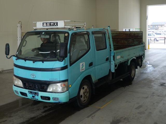 Japan Auction Vehicles 20 2006 Toyota Dyna Double cab auction photo