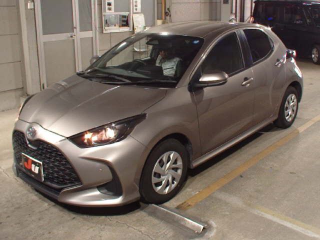 2024 Toyota Yaris X auction photo 4
