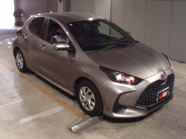 2024 Toyota Yaris X Japan auction vehicle